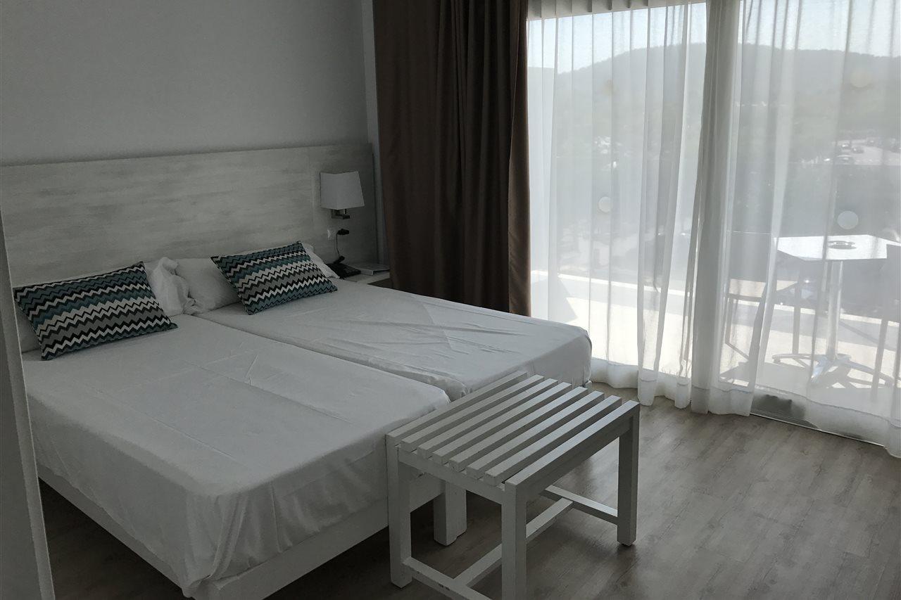 Apartamentos INN Magaluf  Bagian luar foto